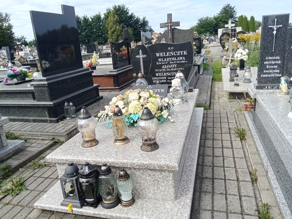 Grób ADOLF WELEŃCZYK