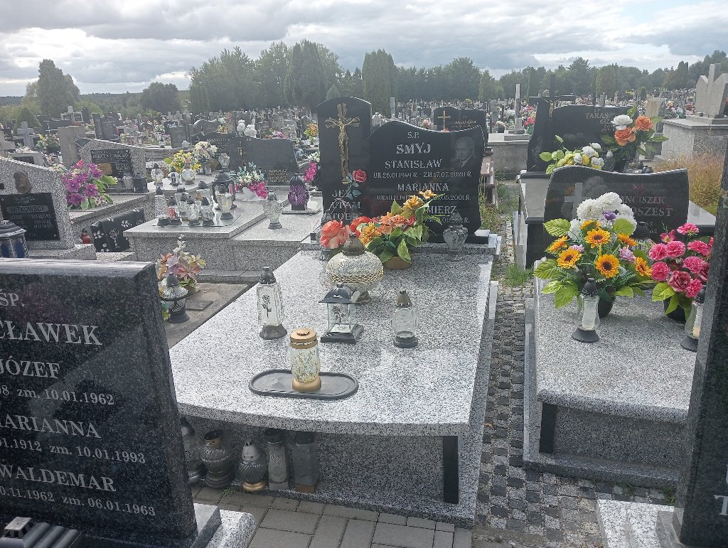 Grób WŁODZIMIERZ SMYJ