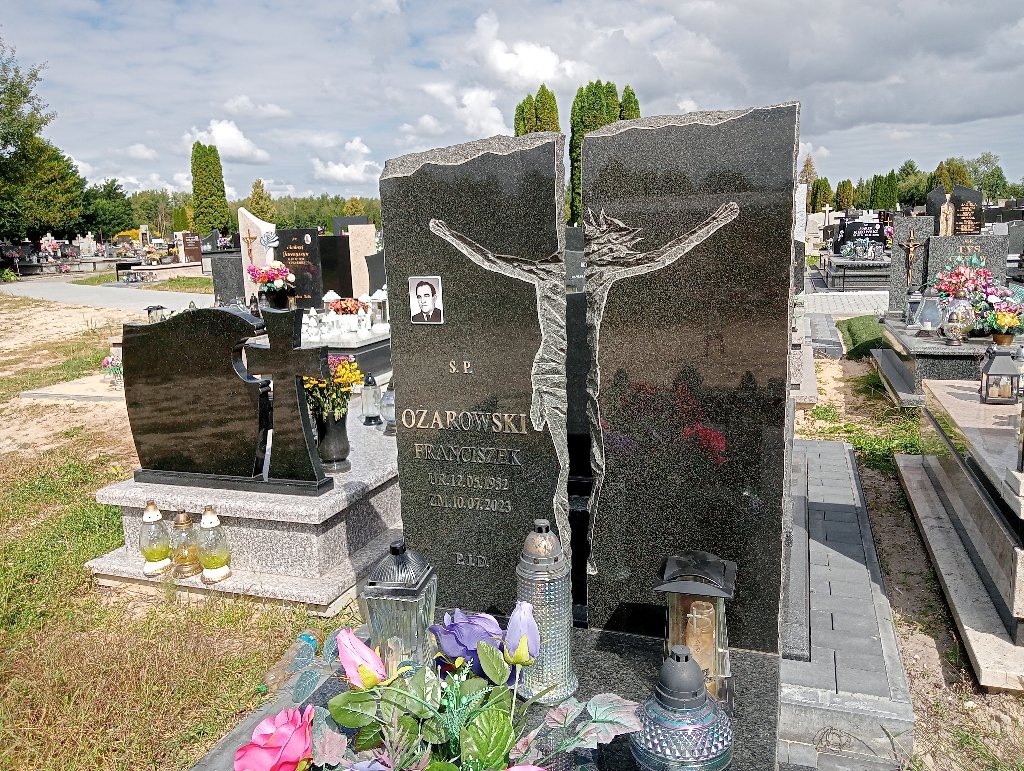 Franciszek OŻAROWSKI 1952 Tomaszów Lubelski - Grobonet - Wyszukiwarka osób pochowanych