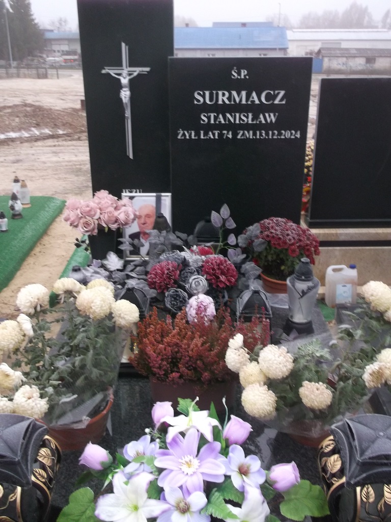 Grób STANISŁAW SURMACZ